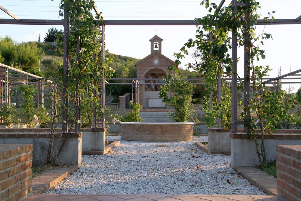 Hotel Agriturismo Fattoria Marchetti Montalto delle Marche Exterior foto