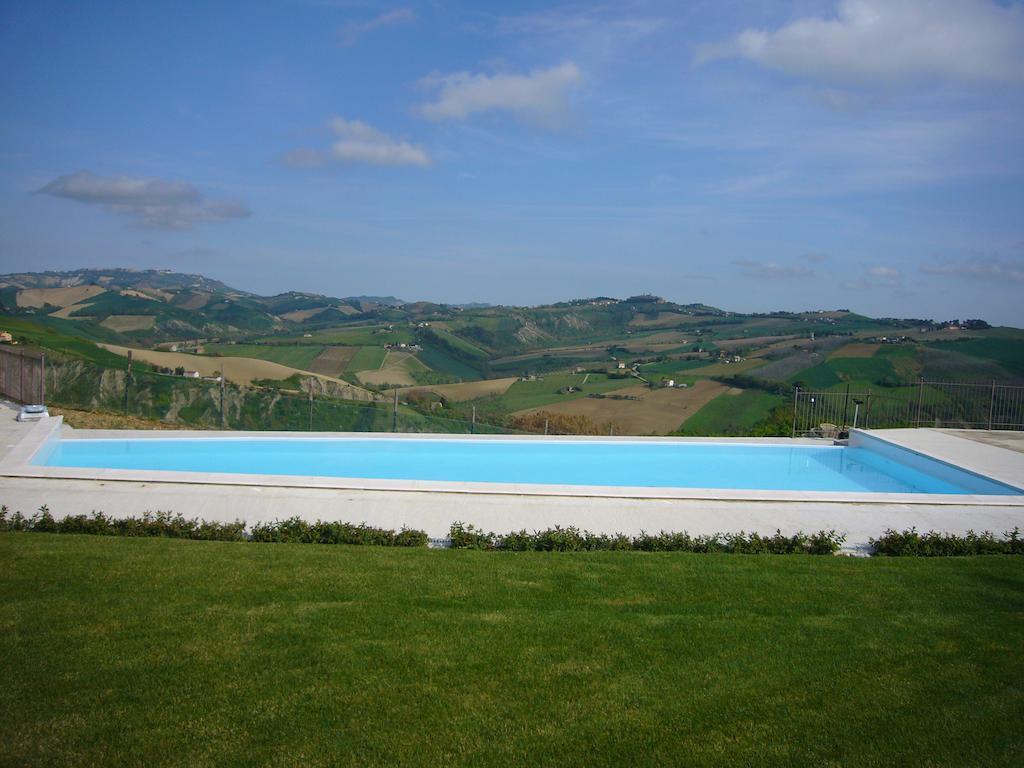 Hotel Agriturismo Fattoria Marchetti Montalto delle Marche Exterior foto