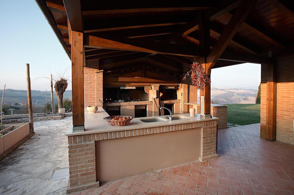 Hotel Agriturismo Fattoria Marchetti Montalto delle Marche Exterior foto