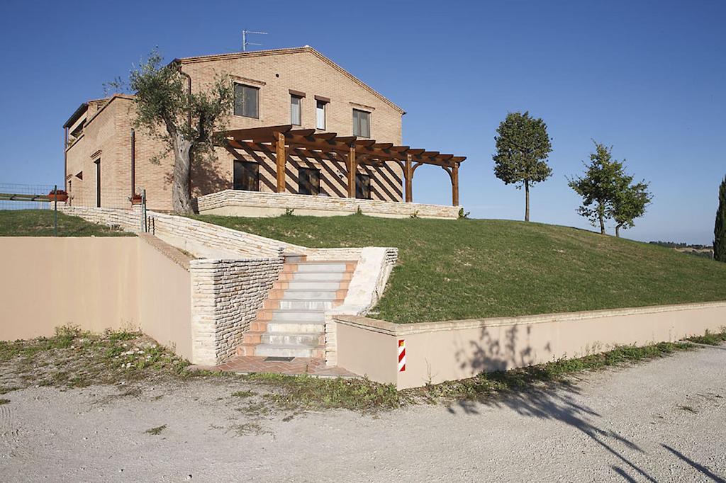 Hotel Agriturismo Fattoria Marchetti Montalto delle Marche Exterior foto