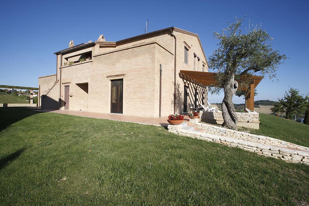 Hotel Agriturismo Fattoria Marchetti Montalto delle Marche Exterior foto