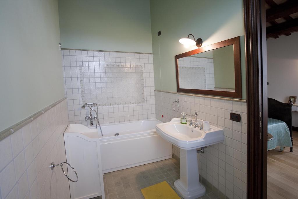 Hotel Agriturismo Fattoria Marchetti Montalto delle Marche Zimmer foto